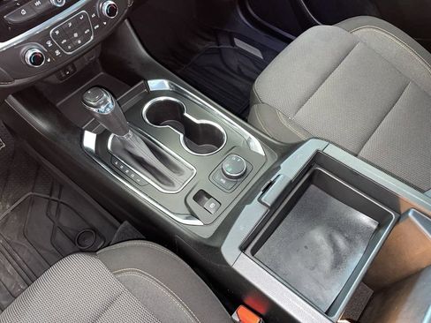 Used 2020 Chevrolet Traverse LT w/ LPO, Floor Liner Package image 9