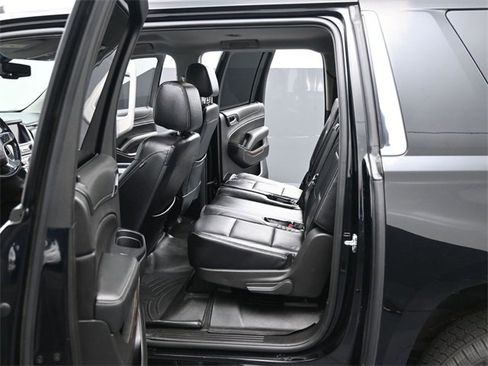Used 2019 GMC Yukon XL SLE w/ Convenience Package image 7