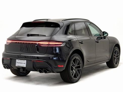 Certified 2025 Porsche Macan image 35