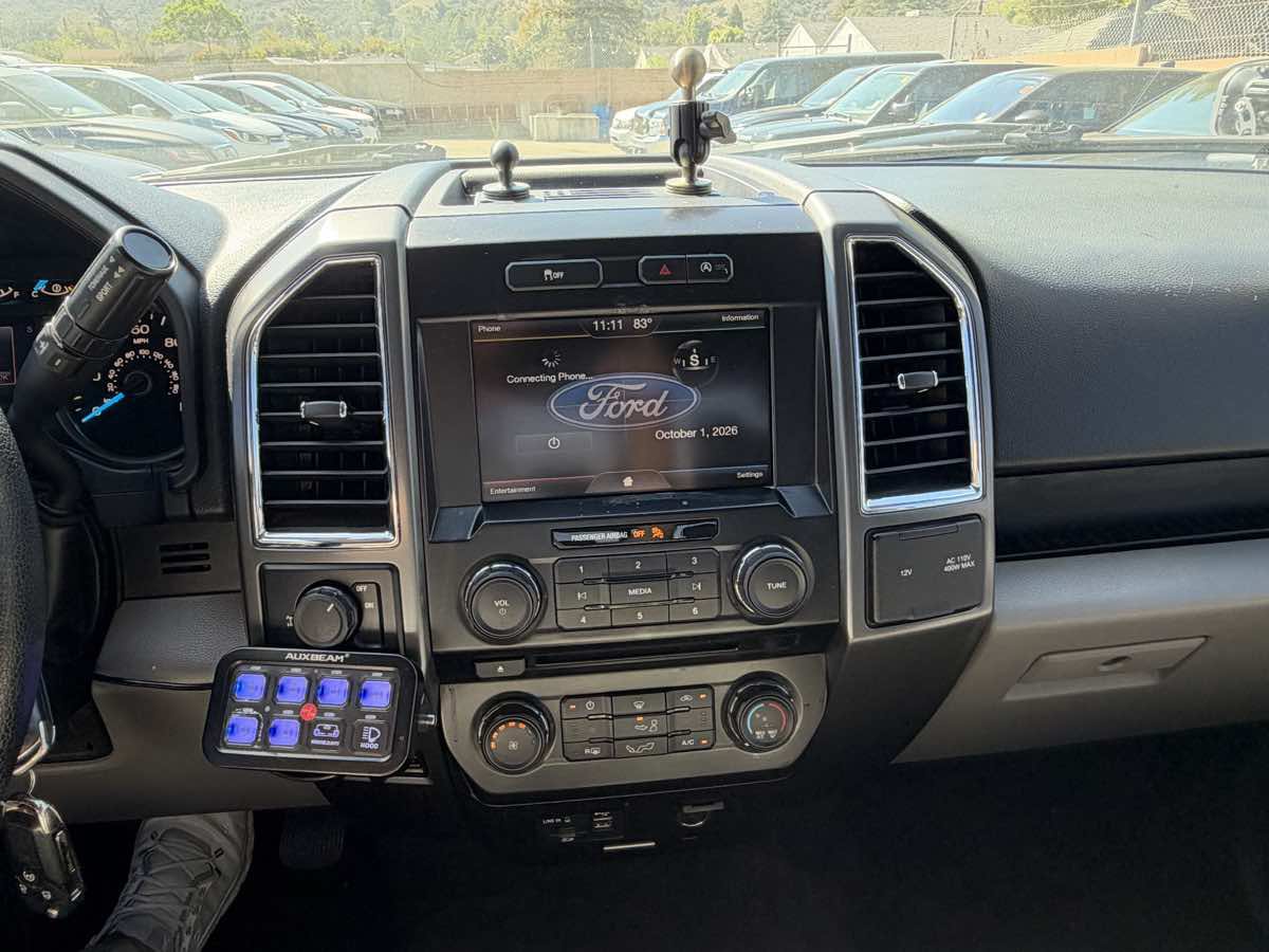 Used 2015 Ford F150 XLT w/ Equipment Group 302A Luxury RWD image 31