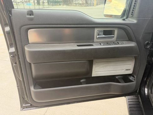 Used 2014 Ford F150 FX4 w/ Equipment Group 402A Luxury AWD/4WD image 23