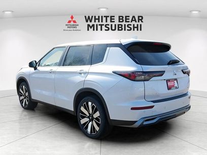 New 2026 Mitsubishi Outlander SE