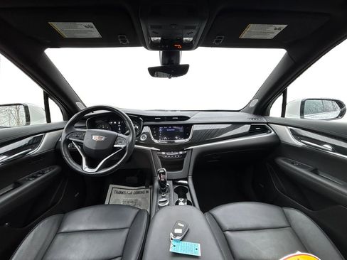 Used 2021 Cadillac XT6 Premium Luxury image 18