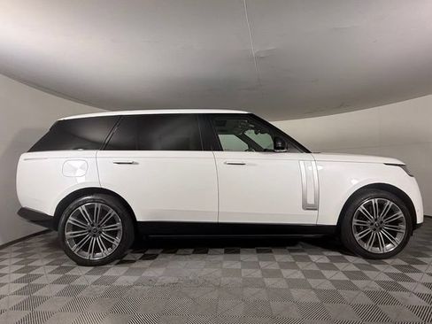 Used 2025 Land Rover Range Rover Long Wheelbase Autobiography AWD/4WD image 9
