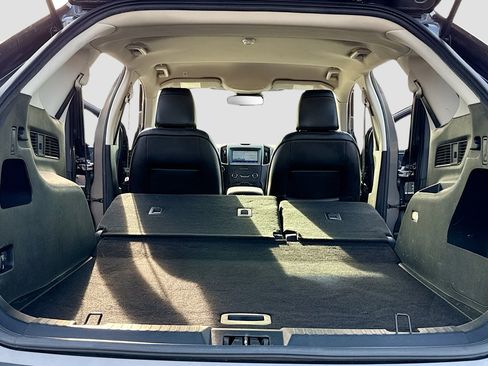 Used 2020 Ford Edge SEL image 7