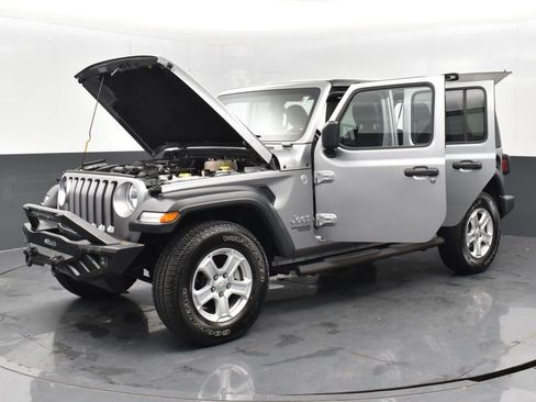 Used 2018 Jeep Wrangler Unlimited Sport S image 30