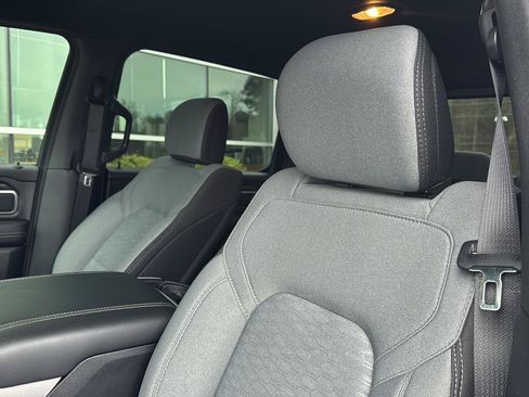 Used 2025 RAM 1500 Big Horn AWD/4WD image 27