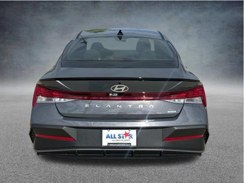 New 2026 Hyundai Elantra SEL FWD image 9