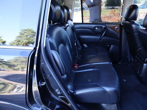 Used 2018 INFINITI QX80 4WD w/ Driver Assistance Package image 23