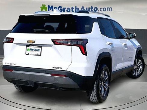 Used 2025 Chevrolet Equinox LT w/ Convenience Package II image 6