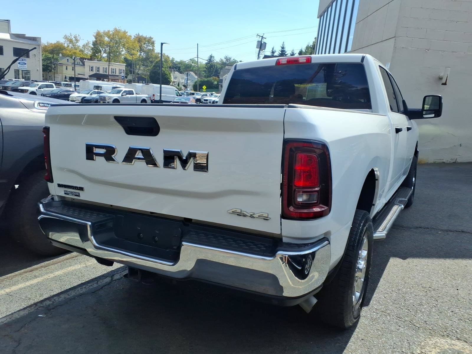 Used 2026 RAM 2500 Big Horn AWD/4WD image 5