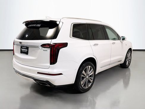 Used 2020 Cadillac XT6 Premium Luxury FWD image 9