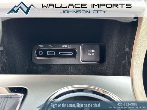 Used 2017 Jeep Grand Cherokee Laredo w/ Quick Order Package 23E AWD/4WD image 26