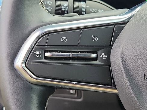 Certified 2025 Chevrolet Equinox EV LT image 21