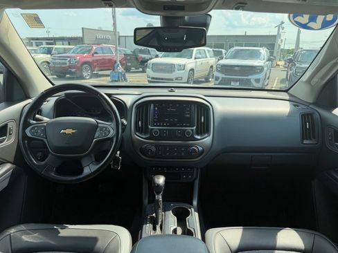 Used 2022 Chevrolet Colorado Z71 w/ Trail Boss Package AWD/4WD image 39