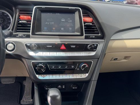Used 2018 Hyundai Sonata SEL FWD image 19