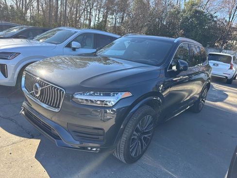 Used 2021 Volvo XC90 T6 Momentum w/ Advanced Package image 3