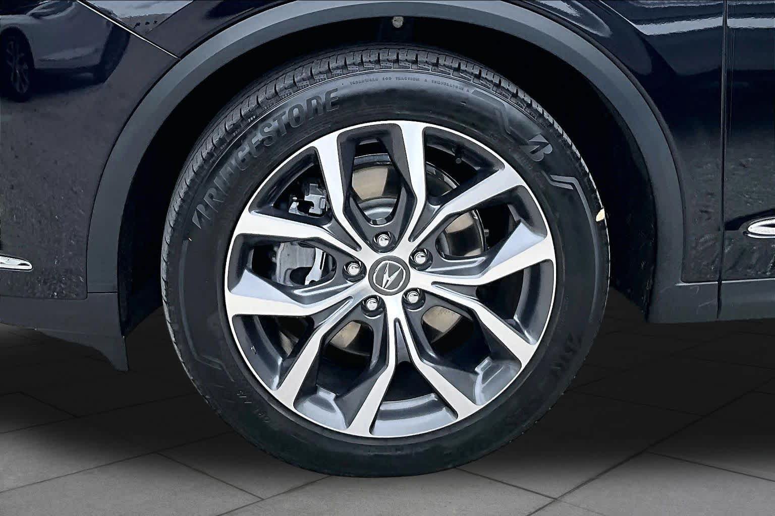 Certified 2024 Acura MDX w/ Technology Package FWD image 11