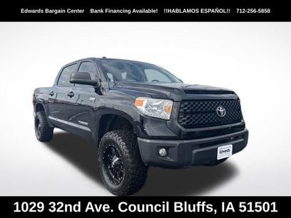 Used 2017 Toyota Tundra SR5 w/ SR5 Upgrade Package