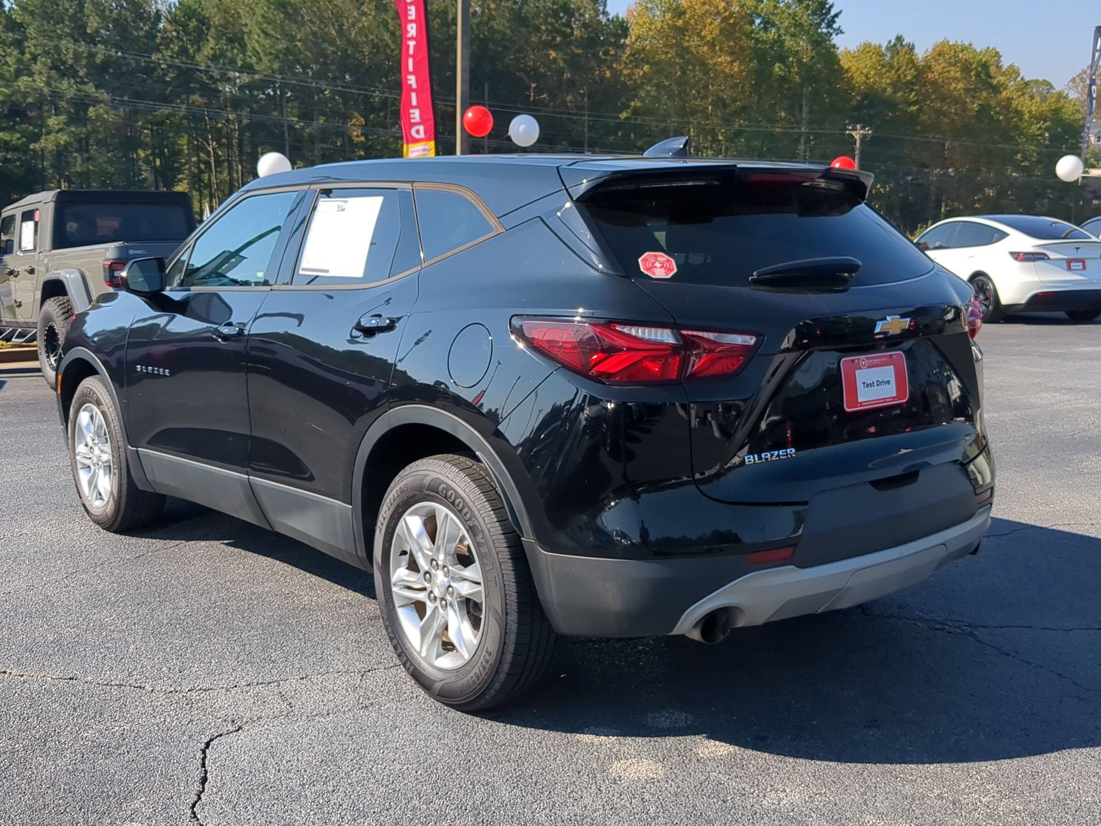 Used 2019 Chevrolet Blazer LT FWD image 7