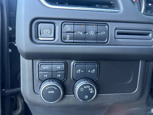 Used 2021 Chevrolet Tahoe Z71 AWD/4WD image 15