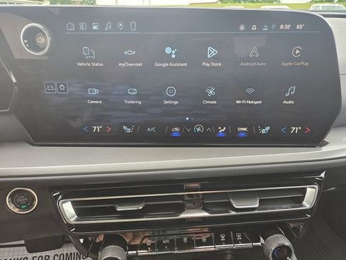 New 2026 Chevrolet Traverse LT FWD image 18