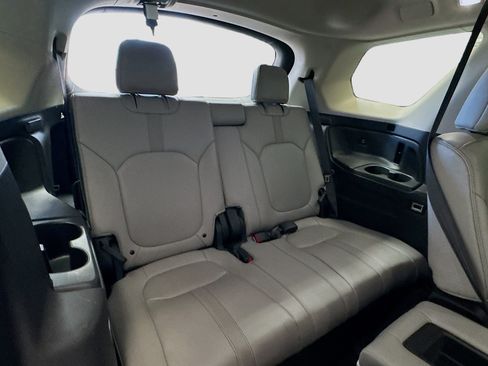 Used 2024 Honda Pilot EX-L image 18