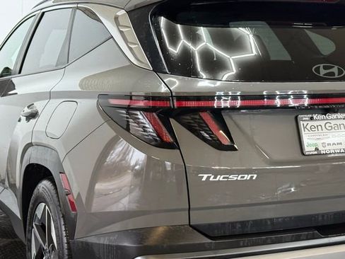 Certified 2025 Hyundai Tucson SEL image 10