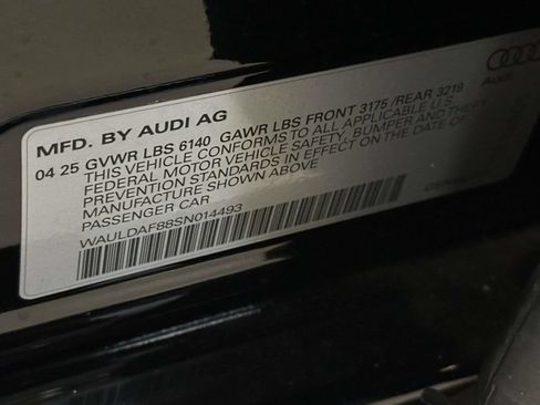 Used 2025 Audi A8 L 3.0T AWD/4WD image 21