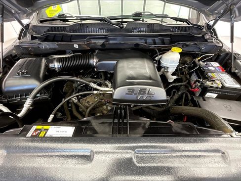 Used 2021 RAM 1500 Classic Warlock w/ Warlock All Terrain Package image 9