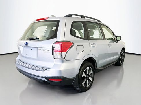 Used 2017 Subaru Forester 2.5i w/ Alloy Wheel Package AWD/4WD image 7