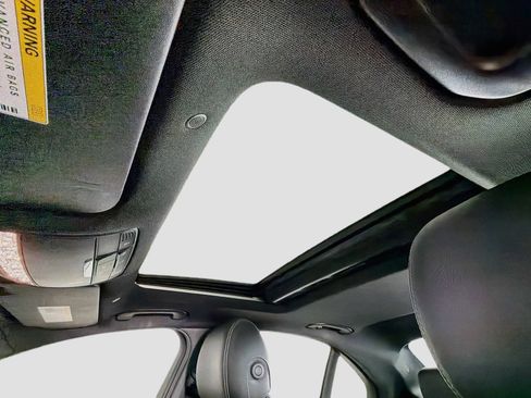 Used 2020 Mercedes-Benz C 300 Sedan image 21