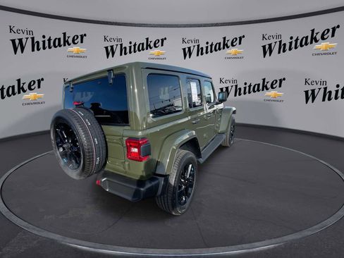 Used 2022 Jeep Wrangler Unlimited Sahara w/ Cold Weather Group image 8