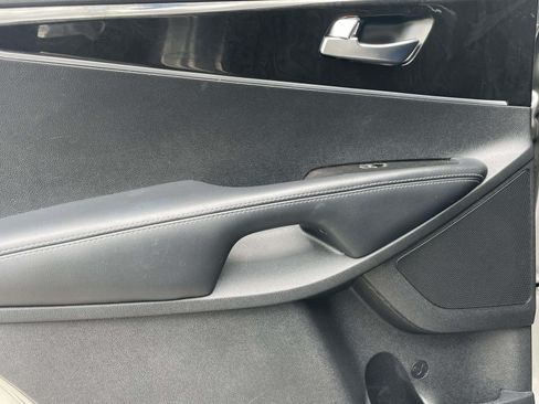 Used 2017 Kia Sorento FWD w/ LX Convenience Package image 12