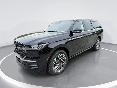 New 2026 Lincoln Navigator L Reserve AWD/4WD image 1