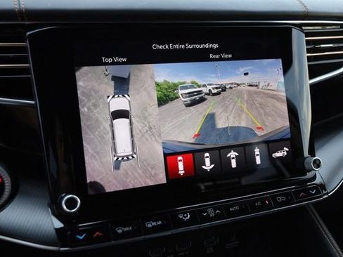 Used 2024 Jeep Grand Wagoneer L Series III w/ Rear Seat Video Group 1 AWD/4WD image 22