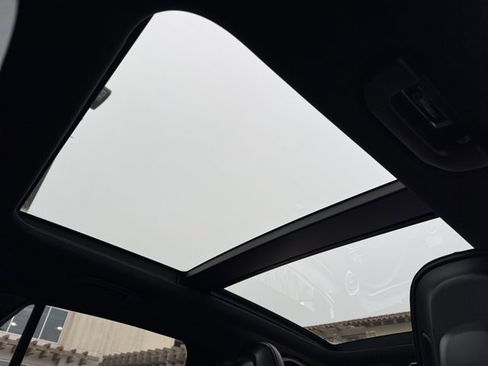 New 2026 Mercedes-Benz GLC 300 image 3