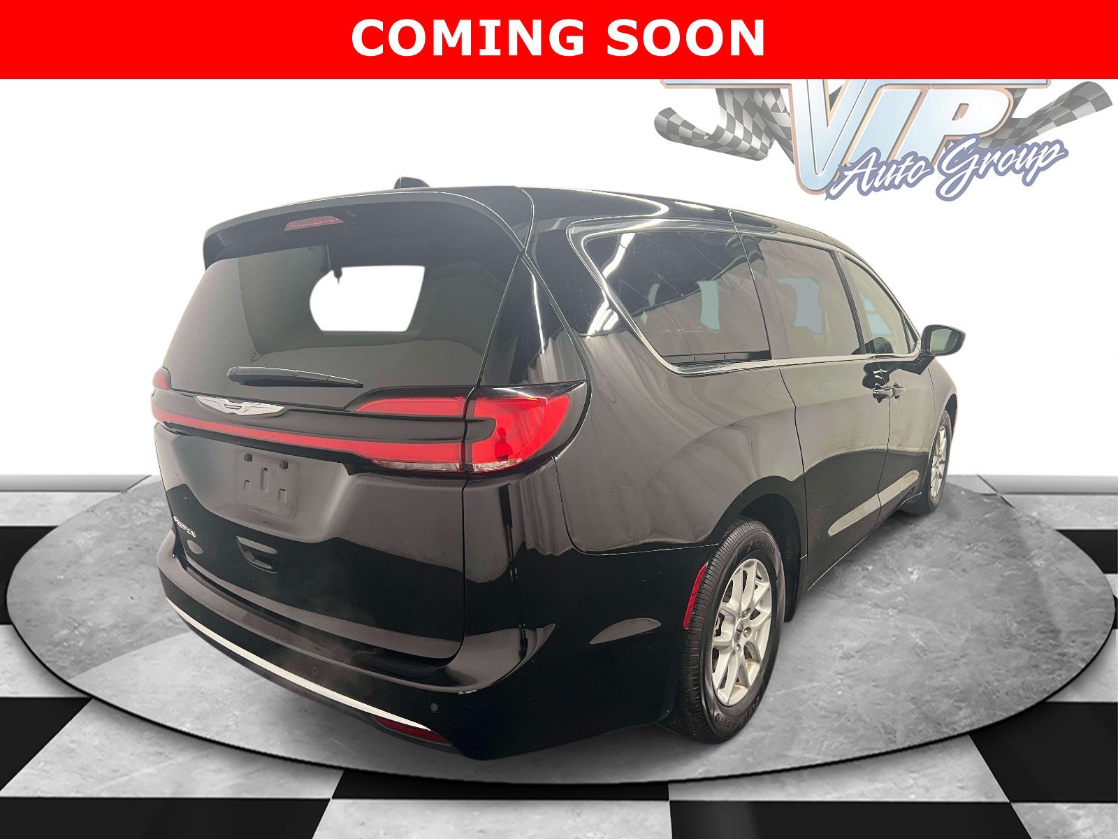 Certified 2024 Chrysler Pacifica Touring-L FWD image 6
