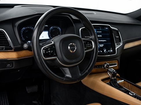 Used 2020 Volvo XC90 T6 Inscription w/ Protection Package Premier AWD/4WD image 11