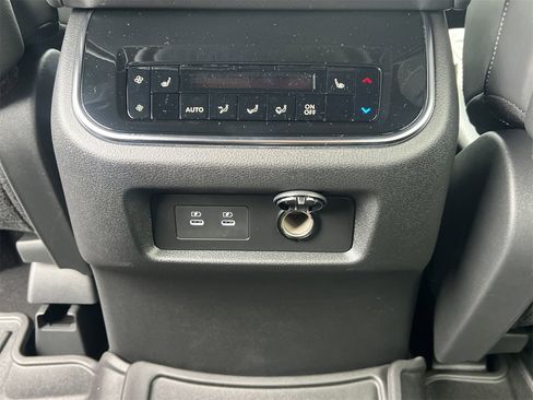 New 2025 Nissan Armada Platinum w/ Convenience Package image 25