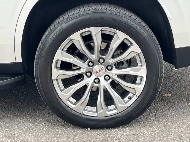 Used 2024 GMC Yukon Denali AWD/4WD image 11