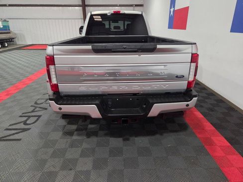 Used 2017 Ford F450 Platinum image 12