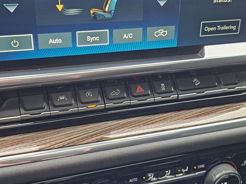 Used 2024 Chevrolet Silverado 1500 LT Trail Boss w/ Convenience Package II image 23