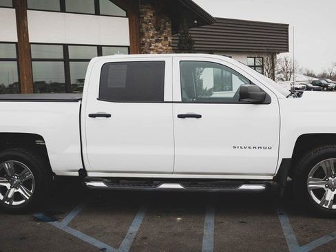 Used 2018 Chevrolet Silverado 1500 Custom w/ Custom Value Package image 23