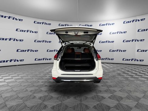 Used 2019 Nissan Rogue SL w/ Premium Package AWD/4WD image 14