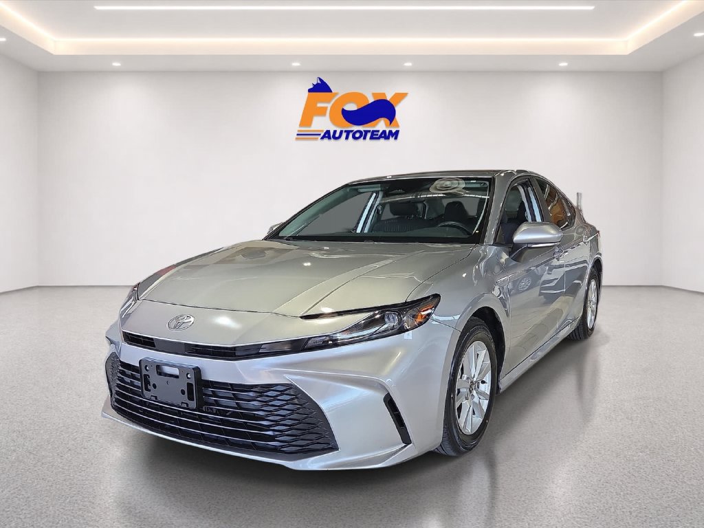 Used 2025 Toyota Camry LE FWD image 1