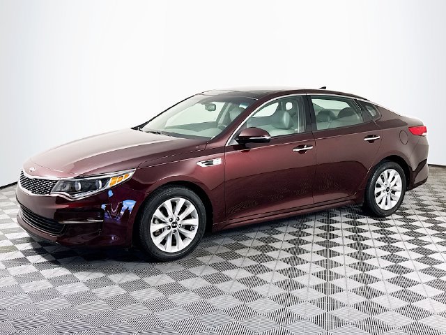 Used 2016 Kia Optima EX w/ Premium Package FWD image 4