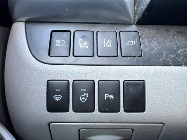 Used 2015 Toyota Highlander Limited Platinum AWD/4WD image 20