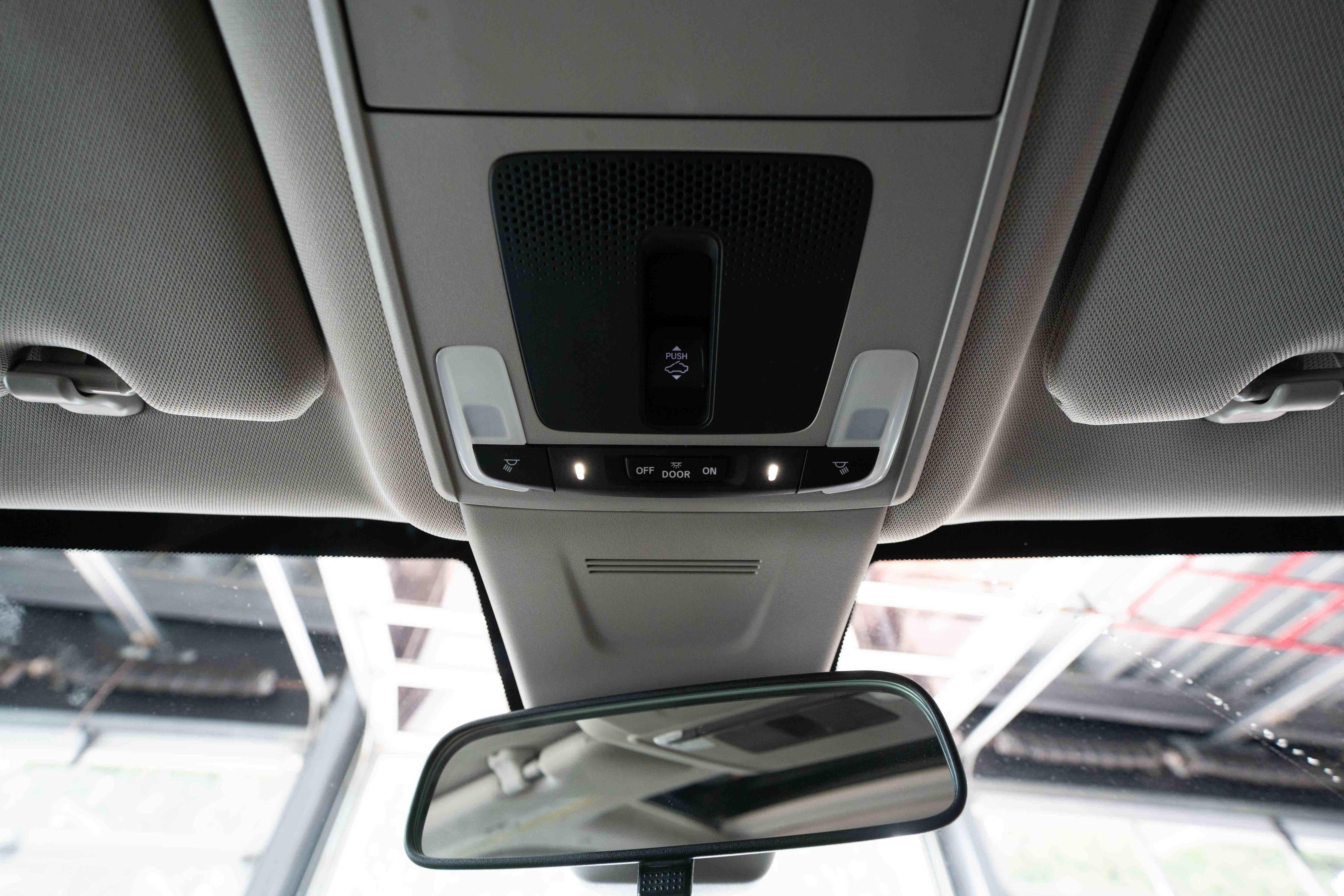 Used 2025 Honda CR-V EX image 18