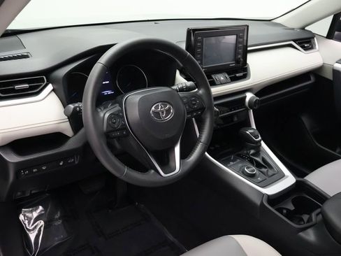 Certified 2021 Toyota RAV4 XLE Premium AWD/4WD image 15